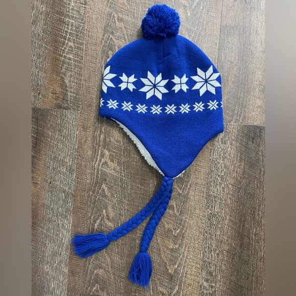 Florida Gators beanie with pom and tassels by Captivating Headgear NWOT - Picture 2 of 3